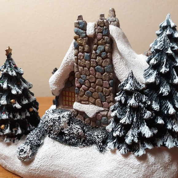 Thomas Kinkade | Painter of Light stonehearth hutch Christmas house (LIGHTS UP) - Picture 3 of 10